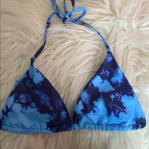 BLUE TIE-DYE TRIANGLE BIKINI 🦋